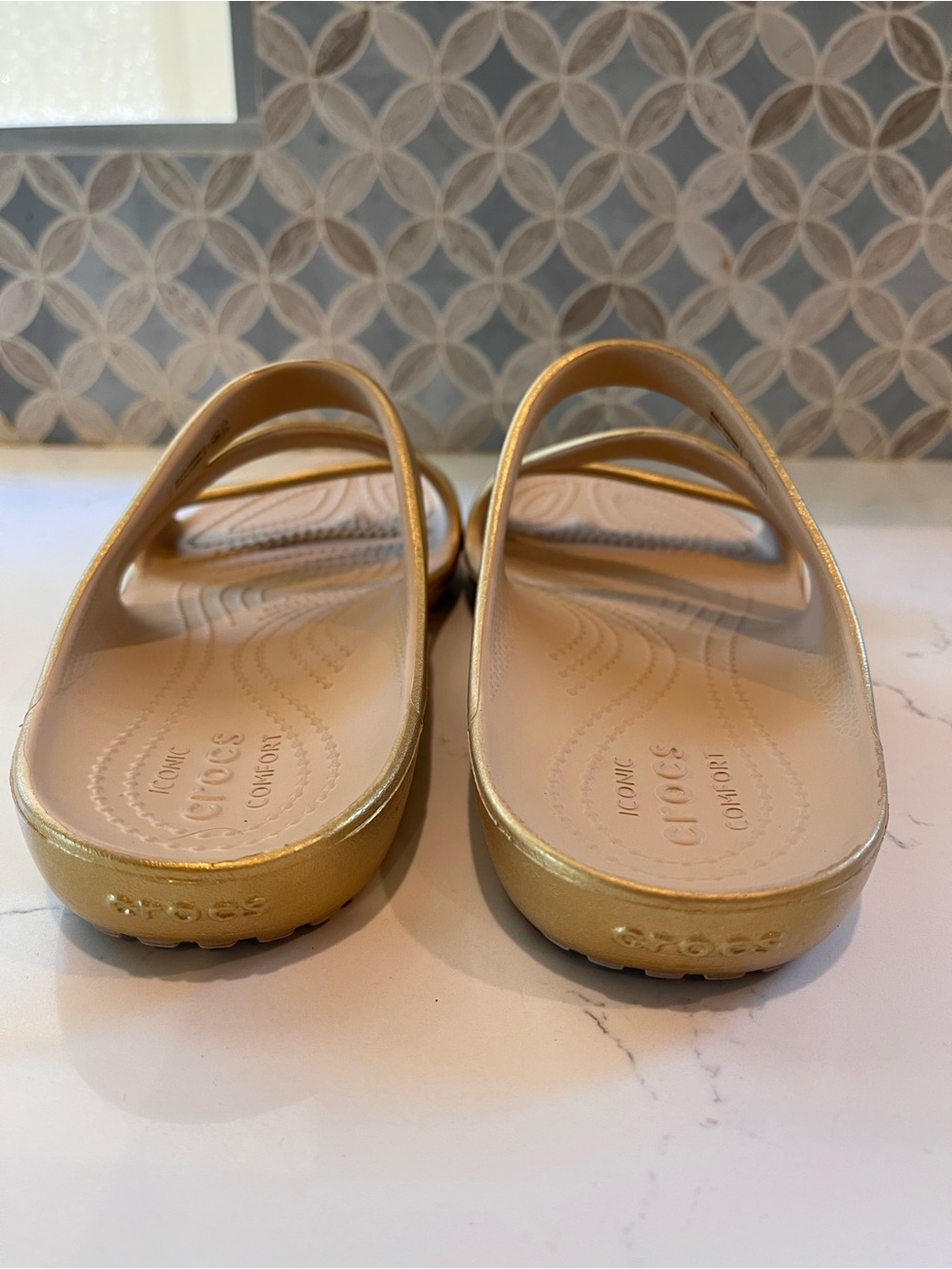 CROCS Kadee II Metallic Gold Double-Strap Strappy Slide Sandals Women's Size 9 - Picture 6 of 12